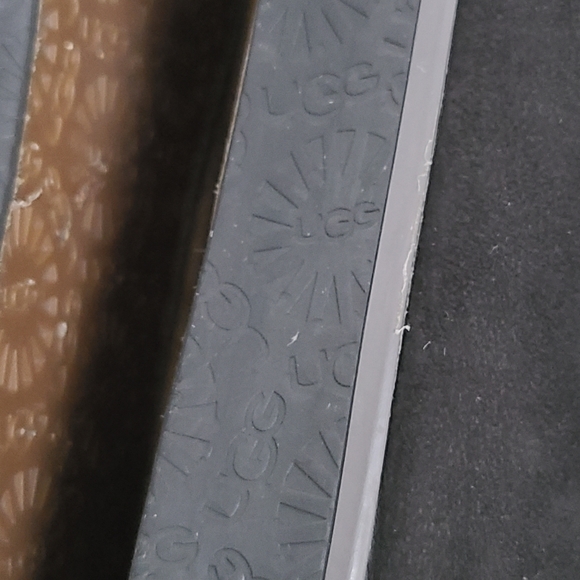 UGG Arianni Suede Fringe Moccasin Sneaker (Size 7) - Picture 8 of 10